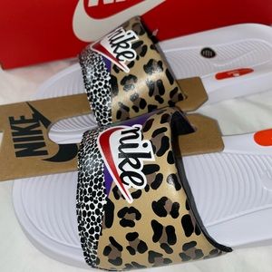 Women’s Nike Animal Prints Victori One Slide